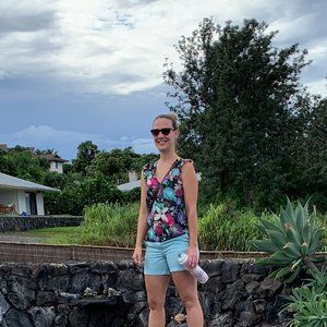 Meet your Posher, Tinecia